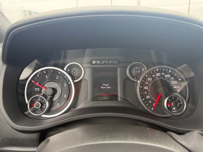 2026 RAM Ram 5500 Chassis Cab RAM 5500 TRADESMAN CHASSIS CREW CAB 4X4 84' CA