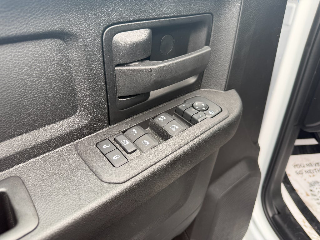 2026 RAM Ram 5500 Chassis Cab RAM 5500 TRADESMAN CHASSIS CREW CAB 4X4 84' CA