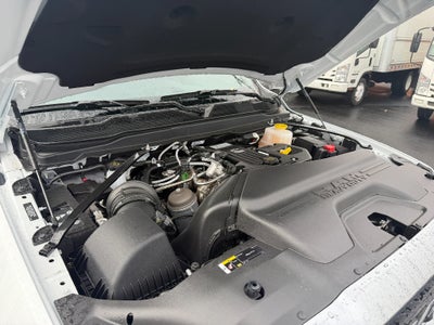 2026 RAM Ram 5500 Chassis Cab RAM 5500 TRADESMAN CHASSIS CREW CAB 4X4 84' CA