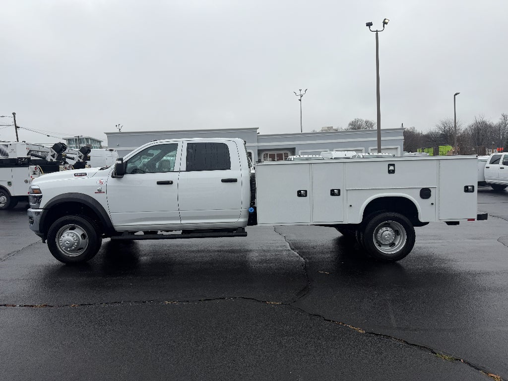 2026 RAM Ram 5500 Chassis Cab RAM 5500 TRADESMAN CHASSIS CREW CAB 4X4 84' CA