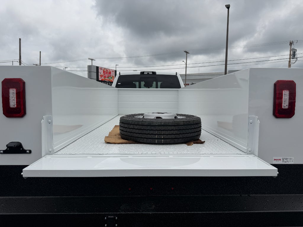 2026 RAM 5500 Chassis Big Horn