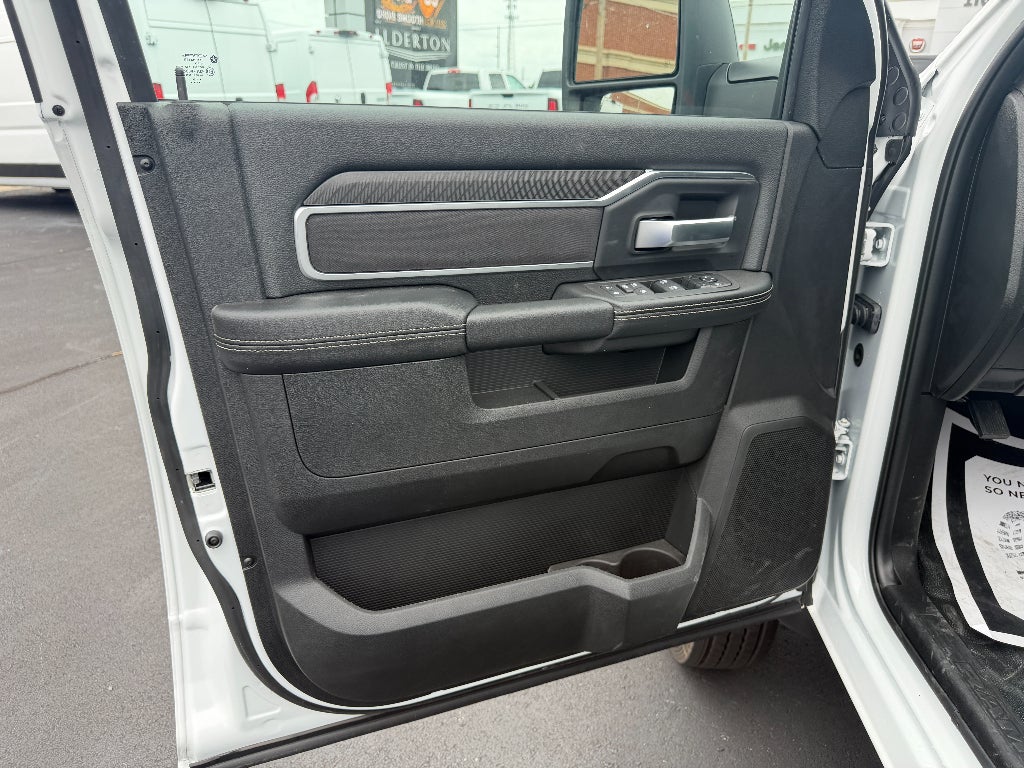 2026 RAM 5500 Chassis Big Horn