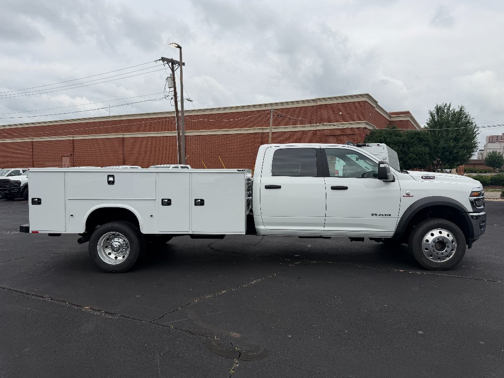 2026 RAM 5500 Chassis Big Horn