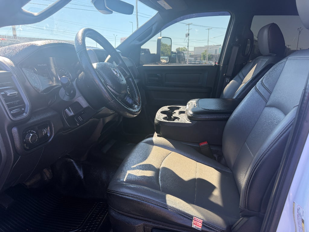 2022 RAM 3500 Chassis Tradesman/SLT/Laramie/Limited