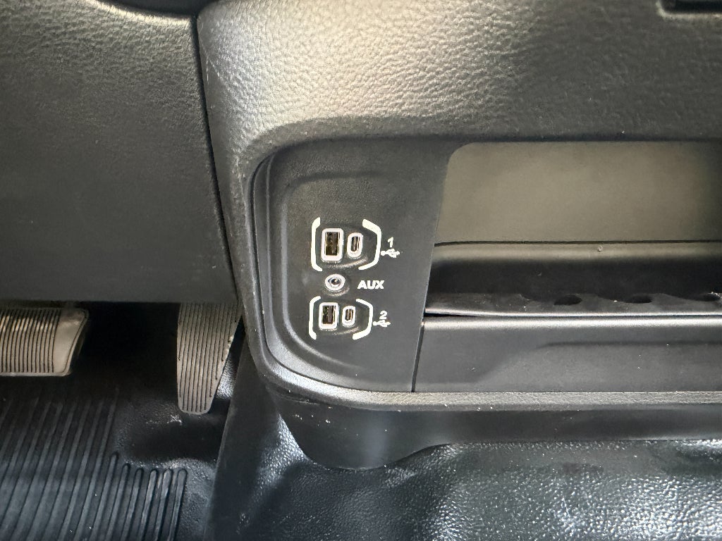 2026 RAM Ram 3500 Chassis Cab RAM 3500 TRADESMAN CREW CAB CHASSIS 4X4 60' CA