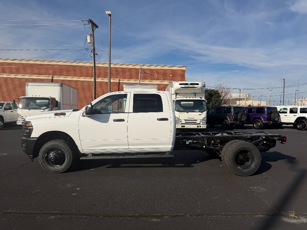 2026 RAM Ram 3500 Chassis Cab RAM 3500 TRADESMAN CREW CAB CHASSIS 4X4 60' CA