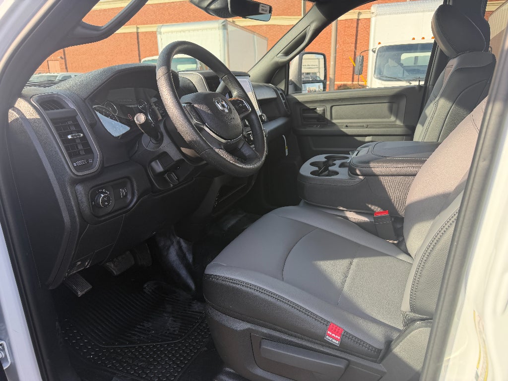 2026 RAM Ram 3500 Chassis Cab RAM 3500 TRADESMAN CREW CAB CHASSIS 4X4 60' CA