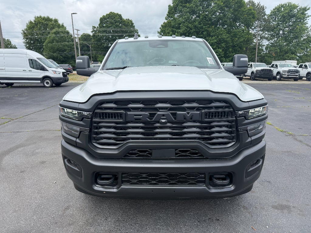 2026 RAM Ram 3500 Chassis Cab RAM 3500 TRADESMAN CREW CAB CHASSIS 4X4 60' CA