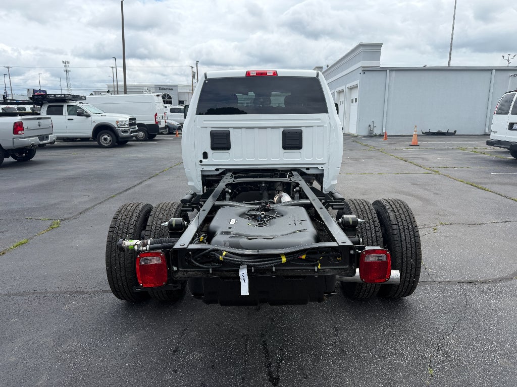 2026 RAM Ram 3500 Chassis Cab RAM 3500 TRADESMAN CREW CAB CHASSIS 4X4 60' CA