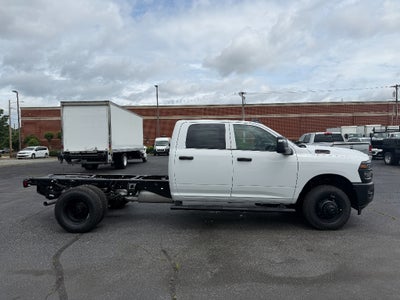 2026 RAM Ram 3500 Chassis Cab RAM 3500 TRADESMAN CREW CAB CHASSIS 4X4 60' CA