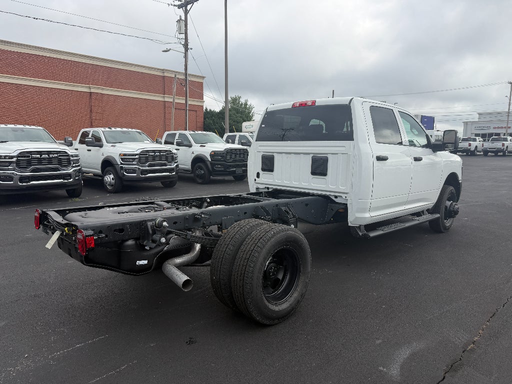 2026 RAM 3500 Chassis RAM 3500 TRADESMAN CREW CAB CHASSIS 4X4 60' CA