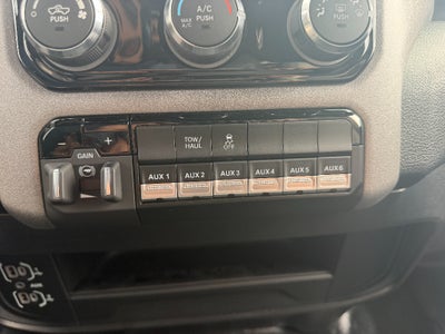 2026 RAM Ram 3500 Chassis Cab RAM 3500 TRADESMAN CREW CAB CHASSIS 4X4 60' CA