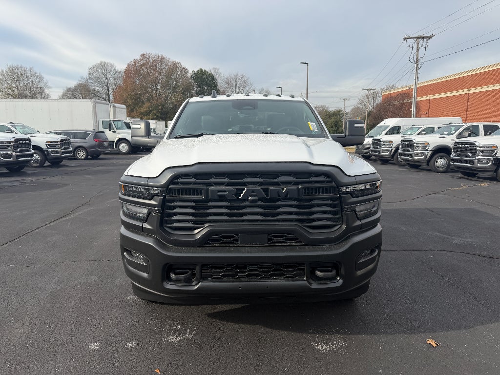 2026 RAM Ram 3500 Chassis Cab RAM 3500 TRADESMAN CREW CAB CHASSIS 4X4 60' CA