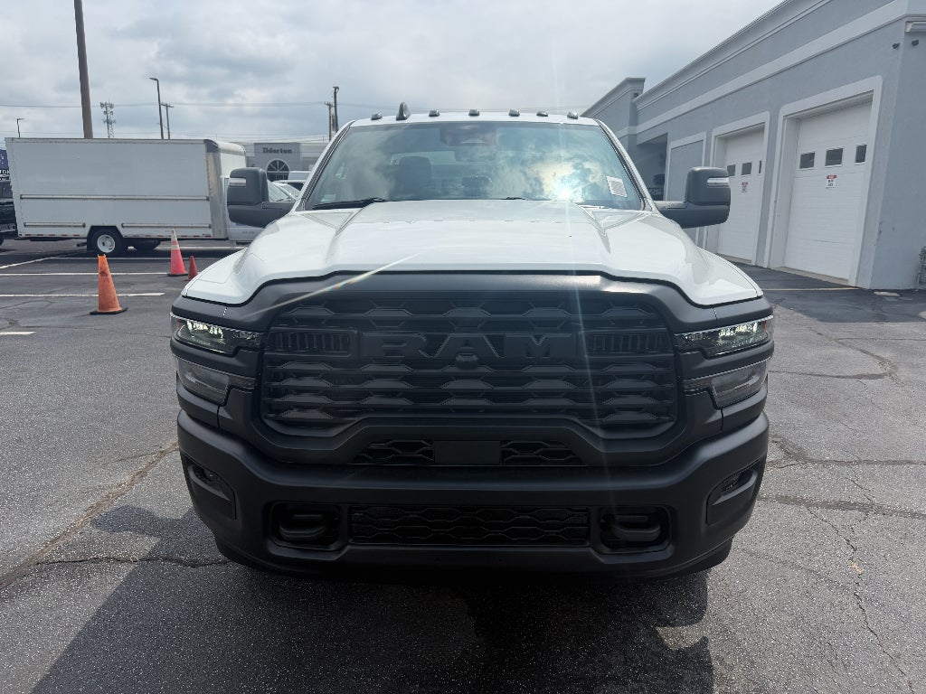 2026 RAM Ram 3500 Chassis Cab RAM 3500 TRADESMAN CREW CAB CHASSIS 4X4 60' CA