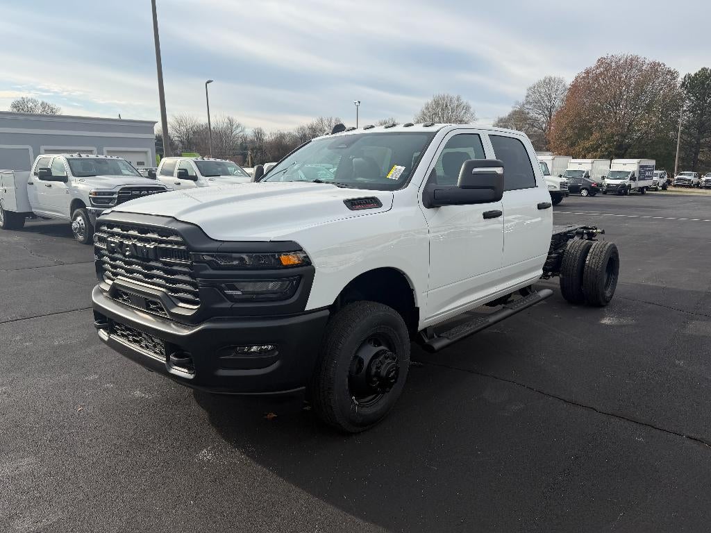 2026 RAM Ram 3500 Chassis Cab RAM 3500 TRADESMAN CREW CAB CHASSIS 4X4 60' CA