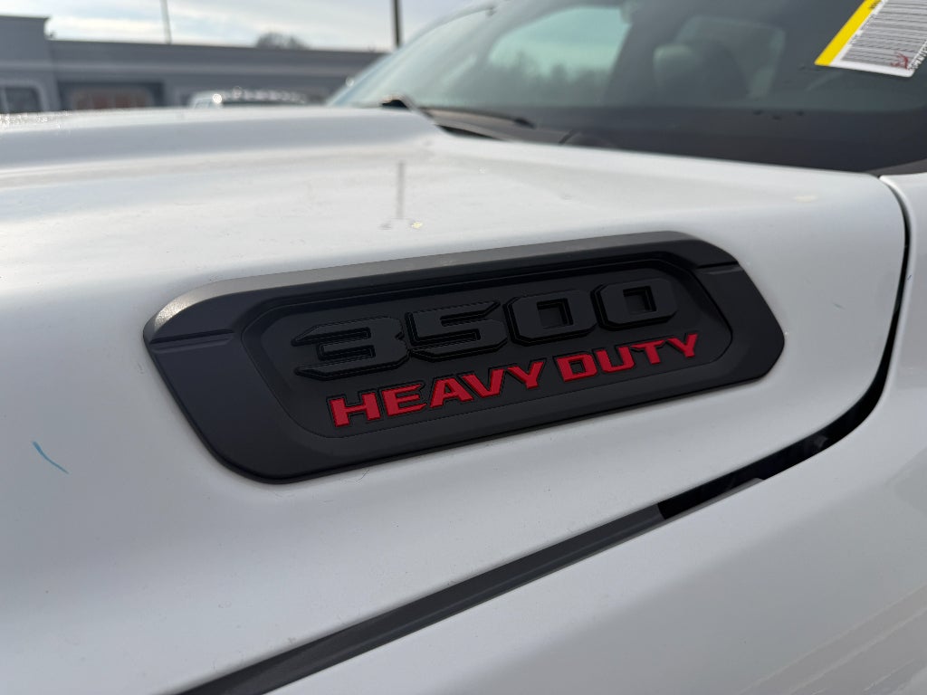 2026 RAM Ram 3500 Chassis Cab RAM 3500 TRADESMAN CREW CAB CHASSIS 4X4 60' CA