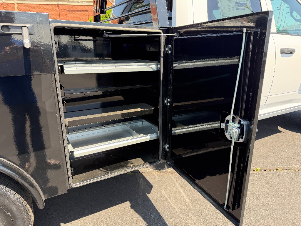 2026 RAM Ram 3500 Chassis Cab RAM 3500 TRADESMAN CREW CAB CHASSIS 4X4 60' CA