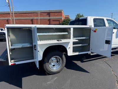 2026 RAM Ram 3500 Chassis Cab RAM 3500 TRADESMAN CREW CAB CHASSIS 4X4 60' CA