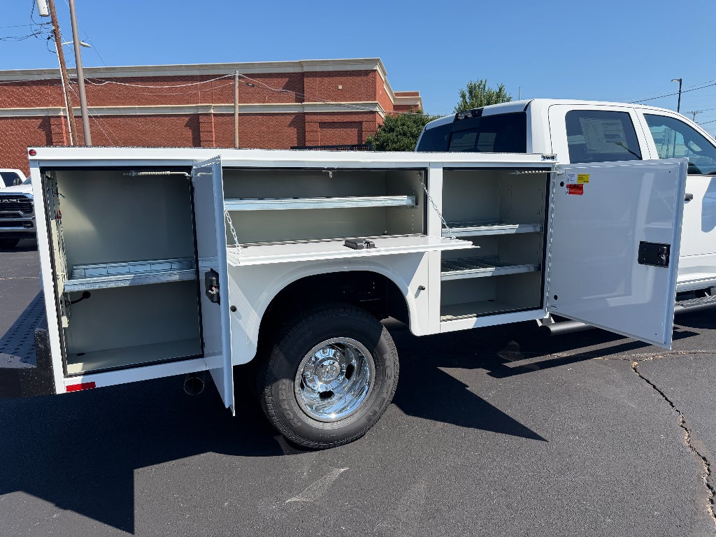 2026 RAM Ram 3500 Chassis Cab RAM 3500 TRADESMAN CREW CAB CHASSIS 4X4 60' CA