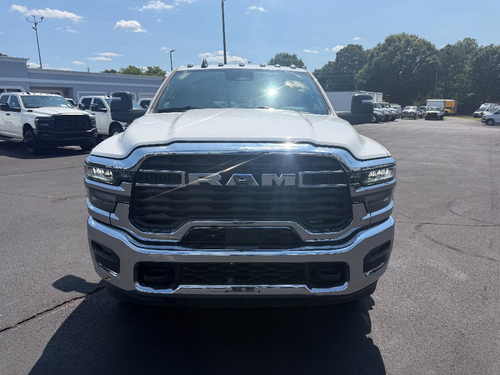 2026 RAM 3500 Chassis RAM 3500 TRADESMAN CREW CAB CHASSIS 4X4 60' CA