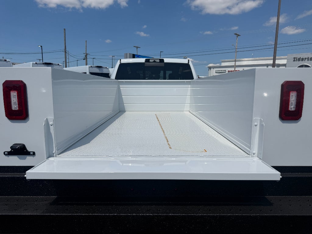 2026 RAM 3500 Chassis RAM 3500 TRADESMAN CREW CAB CHASSIS 4X4 60' CA