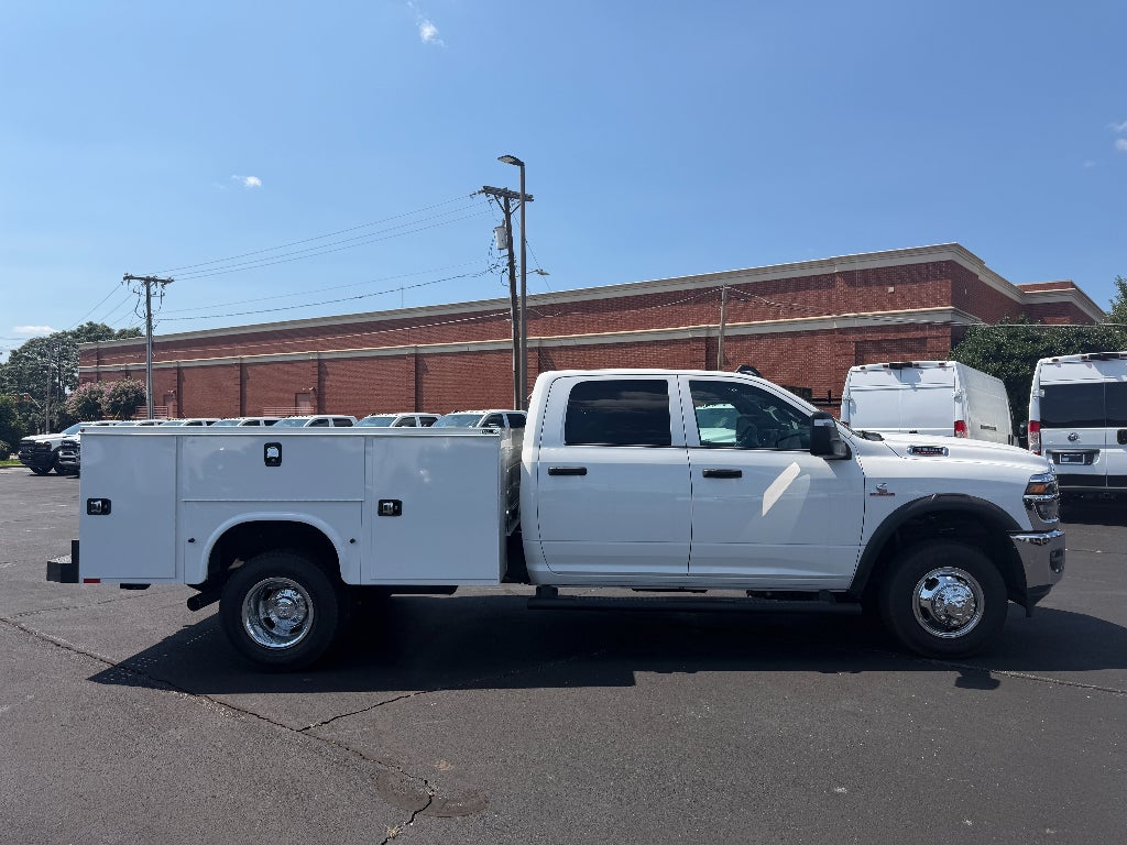 2026 RAM 3500 Chassis RAM 3500 TRADESMAN CREW CAB CHASSIS 4X4 60' CA