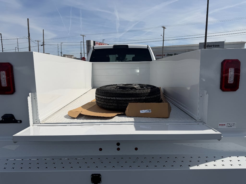 2026 RAM Ram 3500 Chassis Cab RAM 3500 TRADESMAN CREW CAB CHASSIS 4X4 60' CA