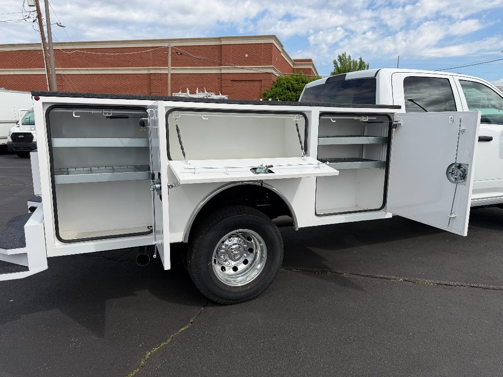 2026 RAM Ram 3500 Chassis Cab RAM 3500 TRADESMAN CREW CAB CHASSIS 4X4 60' CA