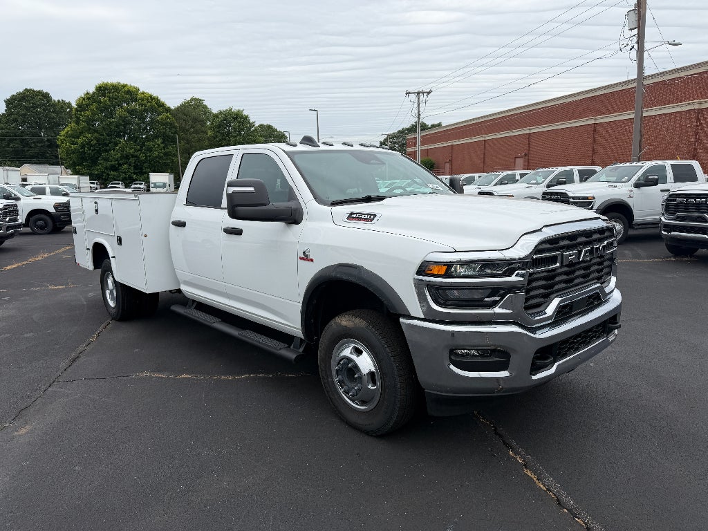 2026 RAM Ram 3500 Chassis Cab RAM 3500 TRADESMAN CREW CAB CHASSIS 4X4 60' CA