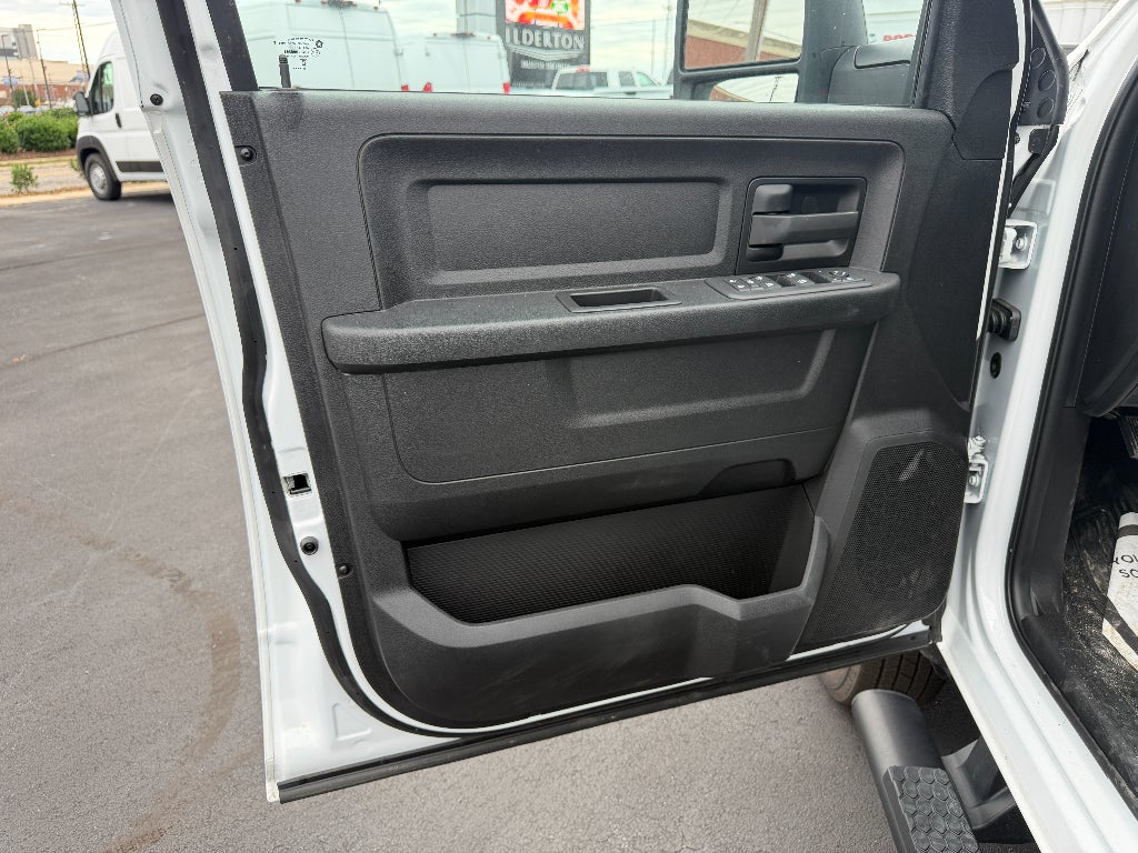 2026 RAM Ram 3500 Chassis Cab RAM 3500 TRADESMAN CREW CAB CHASSIS 4X4 60' CA