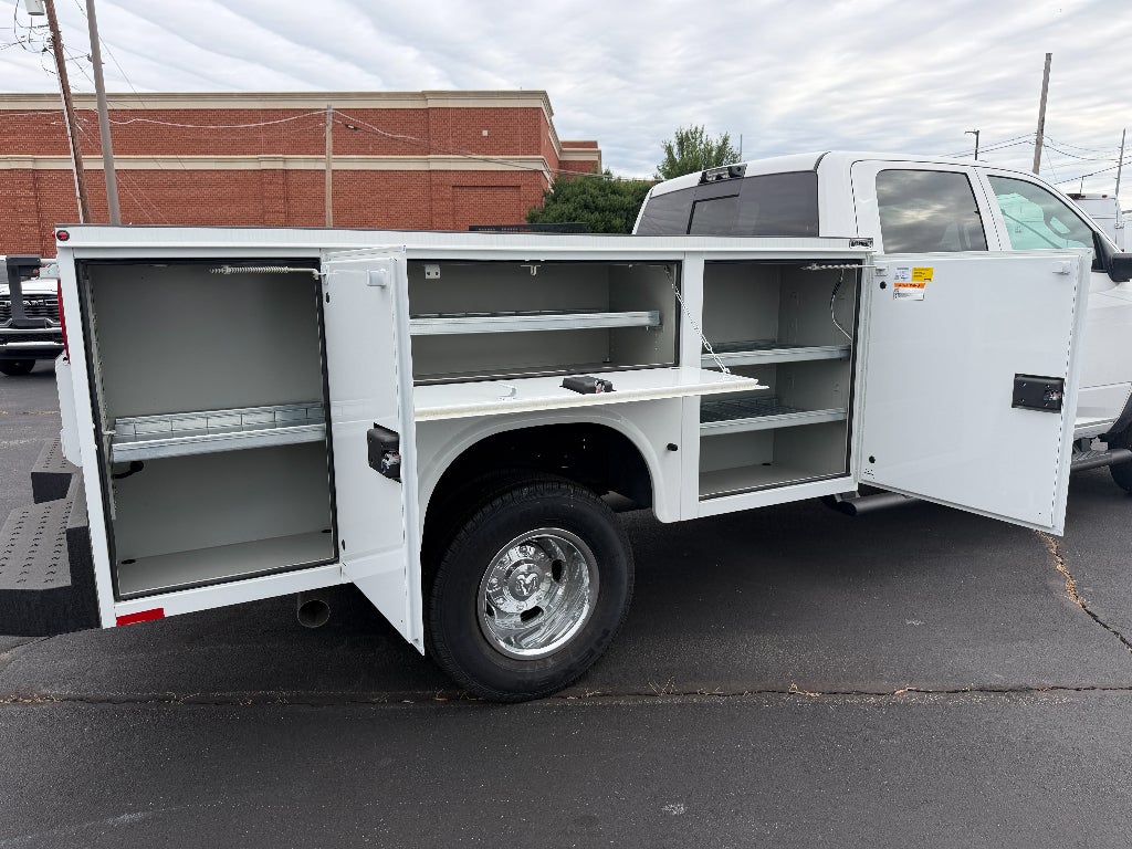 2026 RAM Ram 3500 Chassis Cab RAM 3500 TRADESMAN CREW CAB CHASSIS 4X4 60' CA