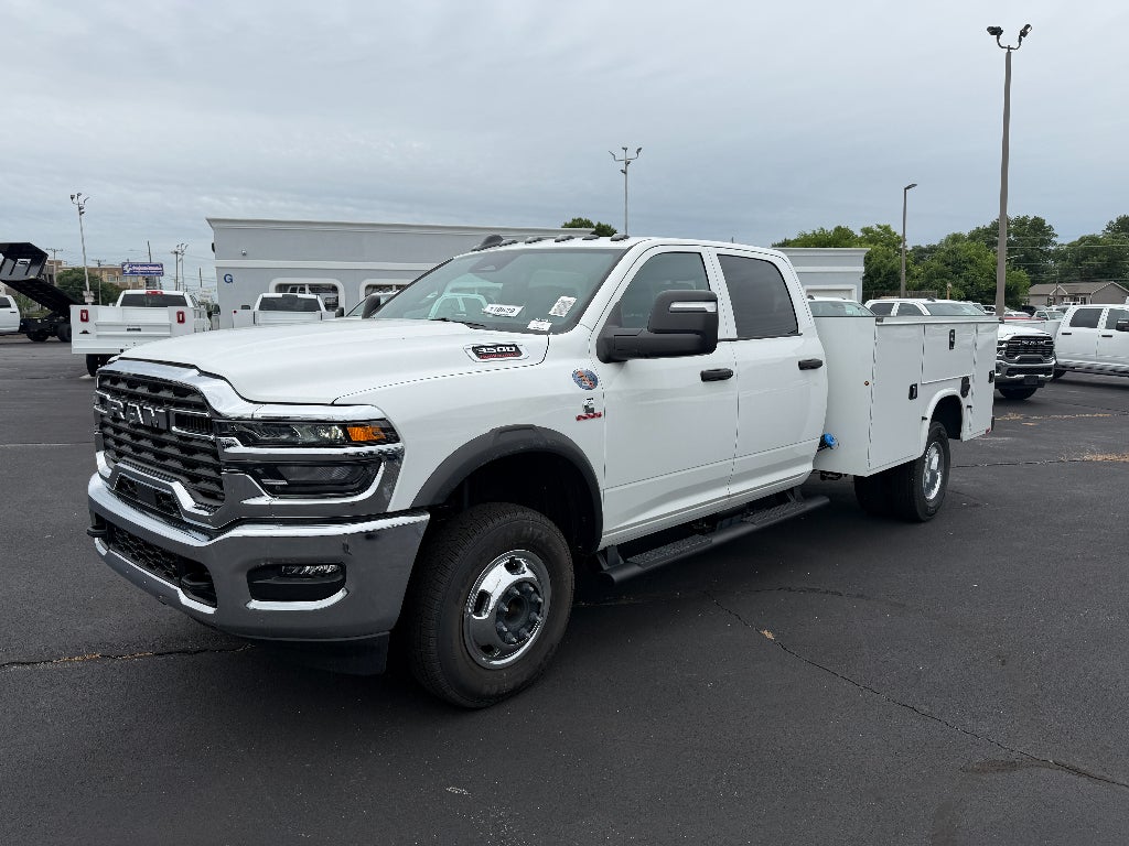 2026 RAM Ram 3500 Chassis Cab RAM 3500 TRADESMAN CREW CAB CHASSIS 4X4 60' CA