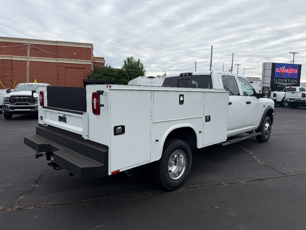 2026 RAM Ram 3500 Chassis Cab RAM 3500 TRADESMAN CREW CAB CHASSIS 4X4 60' CA