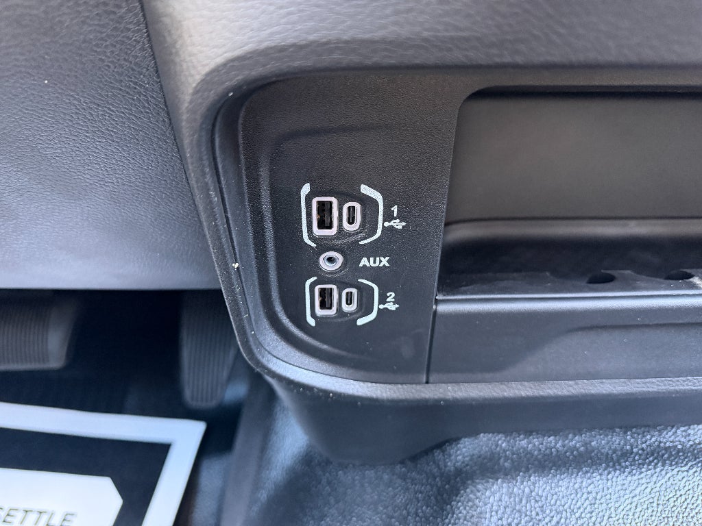 2025 RAM Ram 3500 Chassis Cab RAM 3500 TRADESMAN CREW CAB CHASSIS 4X4 60' CA