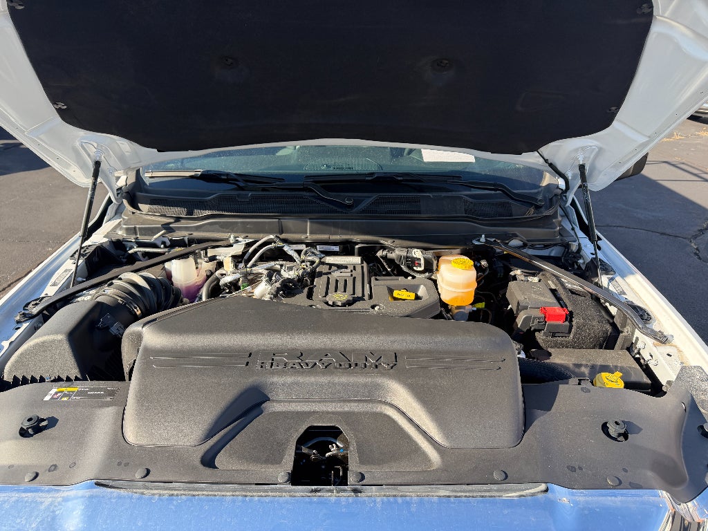 2025 RAM Ram 3500 Chassis Cab RAM 3500 TRADESMAN CREW CAB CHASSIS 4X4 60' CA