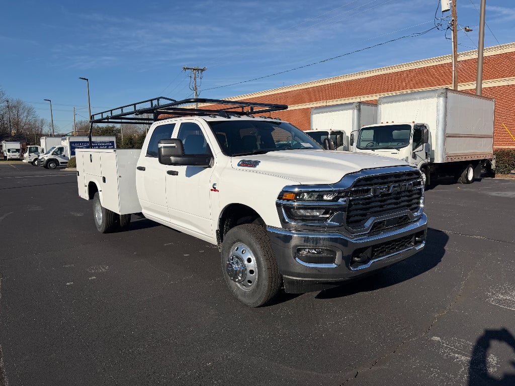2025 RAM Ram 3500 Chassis Cab RAM 3500 TRADESMAN CREW CAB CHASSIS 4X4 60' CA