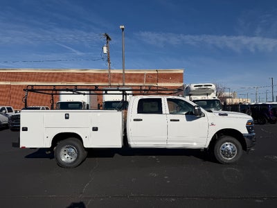 2025 RAM Ram 3500 Chassis Cab RAM 3500 TRADESMAN CREW CAB CHASSIS 4X4 60' CA