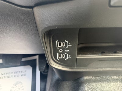 2026 RAM Ram 3500 Chassis Cab RAM 3500 TRADESMAN CREW CAB CHASSIS 4X4 60' CA