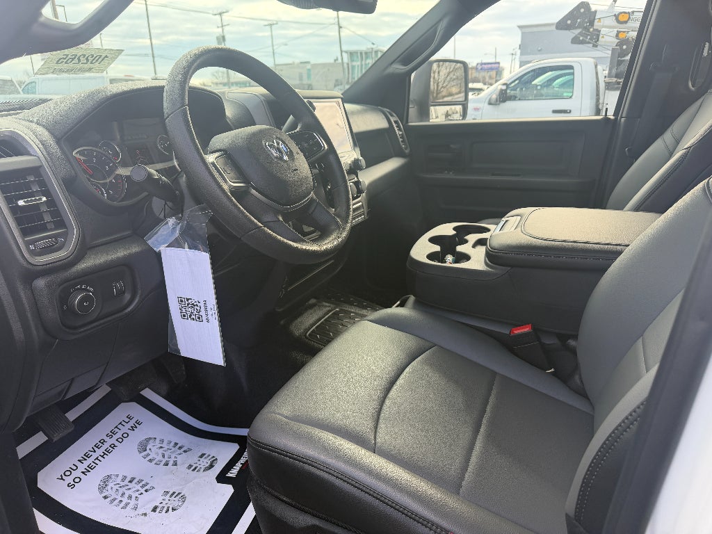 2026 RAM Ram 3500 Chassis Cab RAM 3500 TRADESMAN CREW CAB CHASSIS 4X4 60' CA