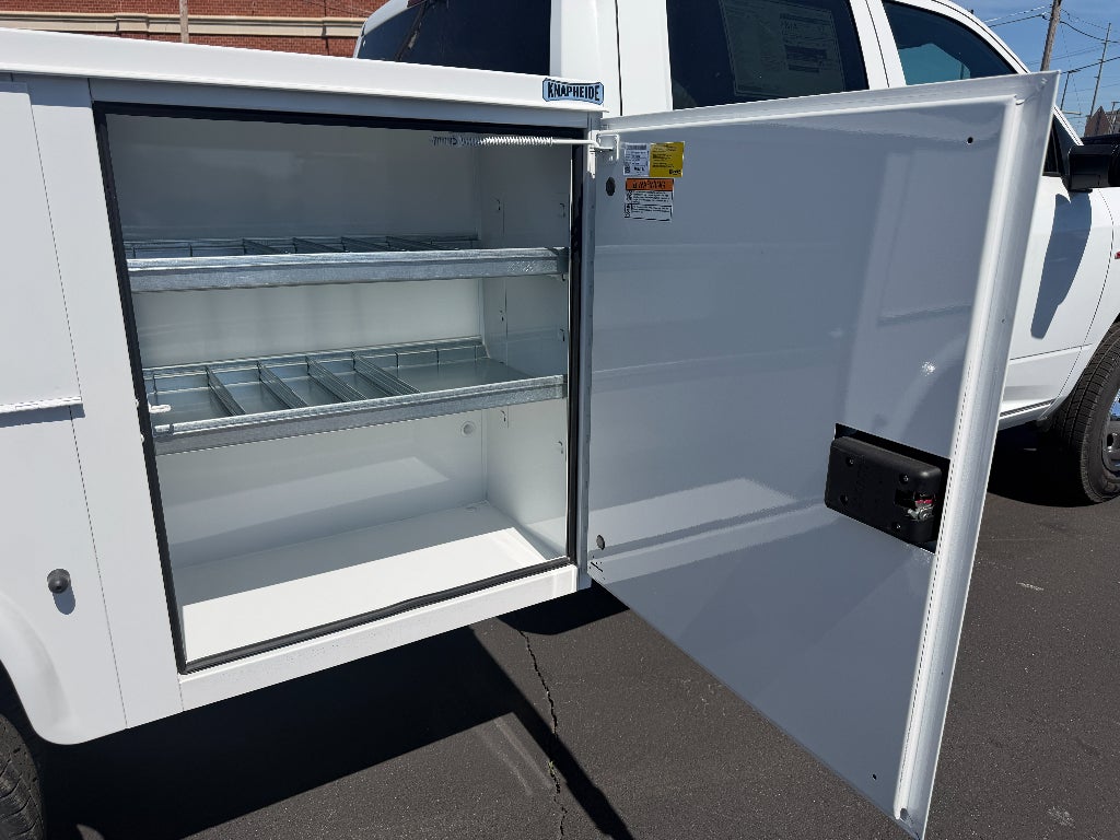 2026 RAM Ram 3500 Chassis Cab RAM 3500 TRADESMAN CREW CAB CHASSIS 4X4 60' CA