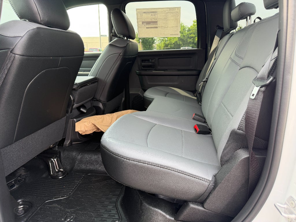 2026 RAM Ram 3500 Chassis Cab RAM 3500 TRADESMAN CREW CAB CHASSIS 4X4 60' CA