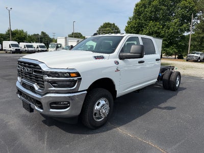 2026 RAM Ram 3500 Chassis Cab RAM 3500 TRADESMAN CREW CAB CHASSIS 4X4 60' CA