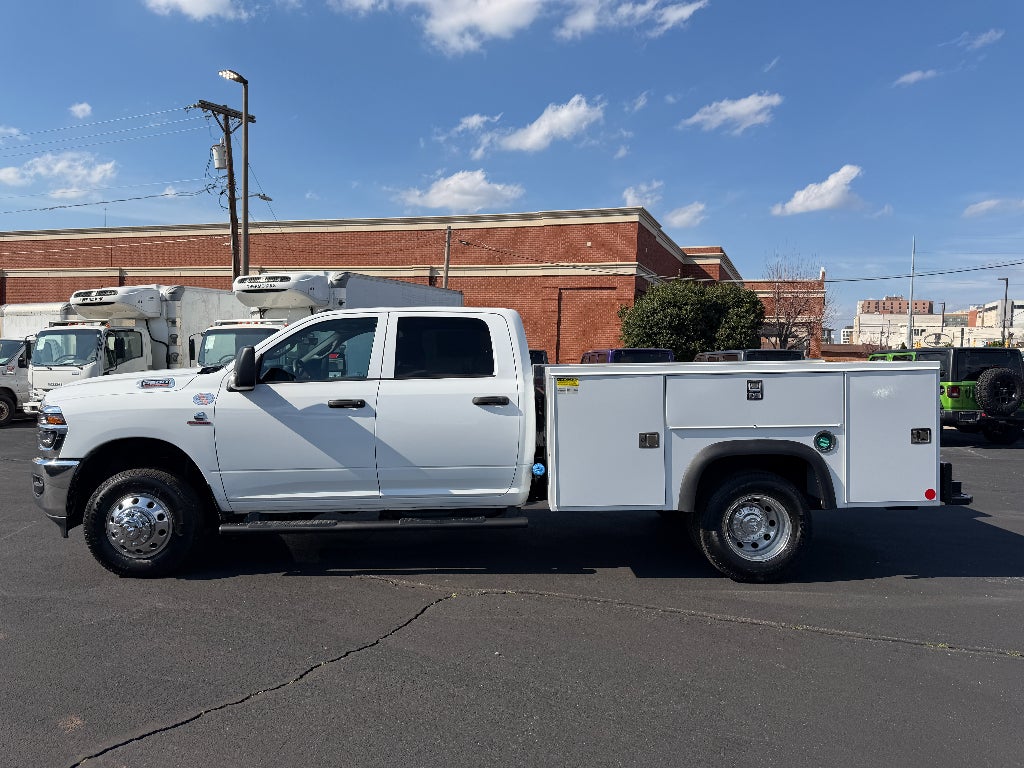 2026 RAM Ram 3500 Chassis Cab RAM 3500 TRADESMAN CREW CAB CHASSIS 4X4 60' CA