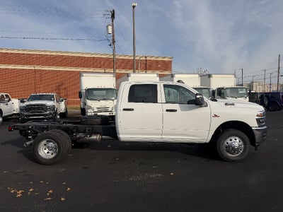 2026 RAM Ram 3500 Chassis Cab RAM 3500 TRADESMAN CREW CAB CHASSIS 4X4 60' CA
