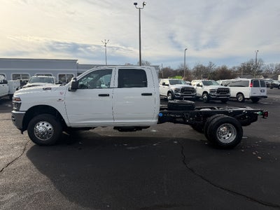 2026 RAM Ram 3500 Chassis Cab RAM 3500 TRADESMAN CREW CAB CHASSIS 4X4 60' CA