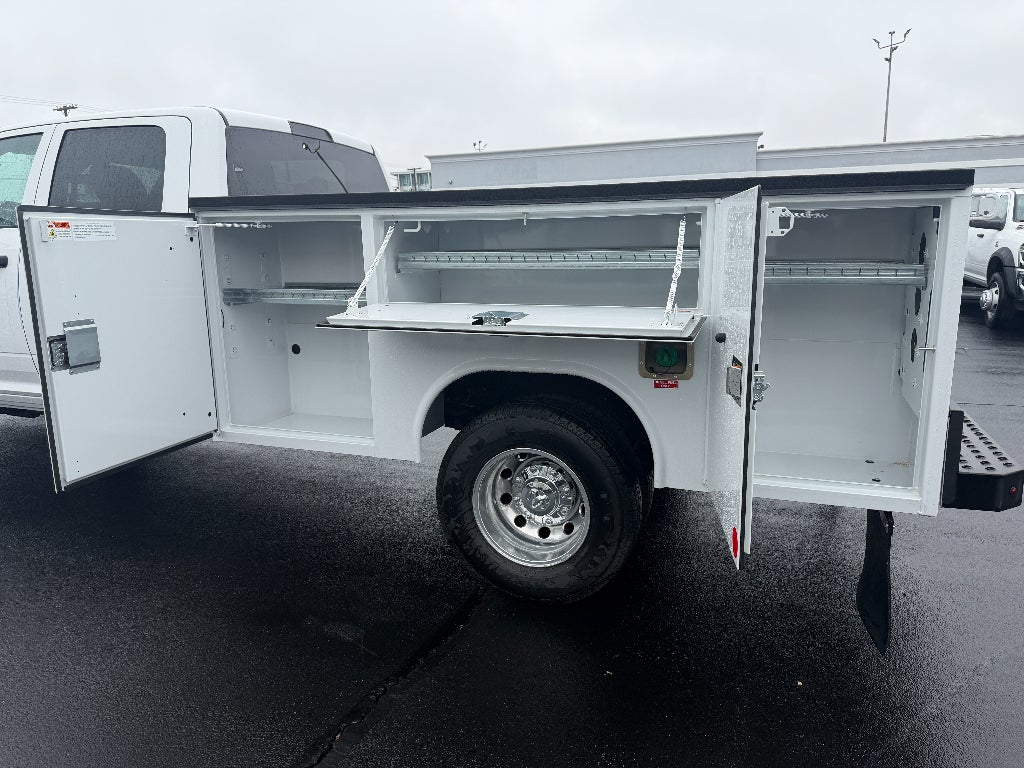 2026 RAM Ram 3500 Chassis Cab RAM 3500 TRADESMAN CREW CAB CHASSIS 4X4 60' CA