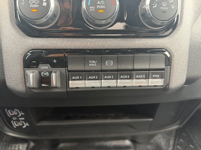 2026 RAM Ram 3500 Chassis Cab RAM 3500 TRADESMAN CREW CAB CHASSIS 4X4 60' CA