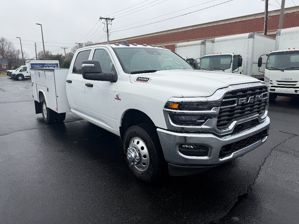 2026 RAM Ram 3500 Chassis Cab RAM 3500 TRADESMAN CREW CAB CHASSIS 4X4 60' CA