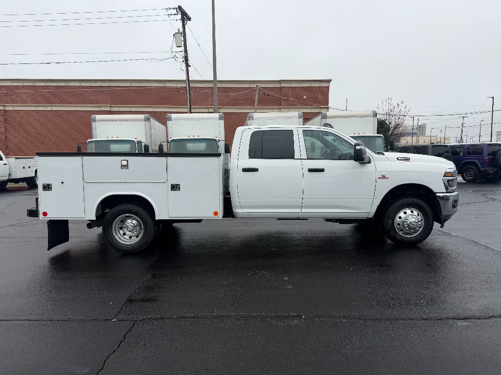 2026 RAM Ram 3500 Chassis Cab RAM 3500 TRADESMAN CREW CAB CHASSIS 4X4 60' CA