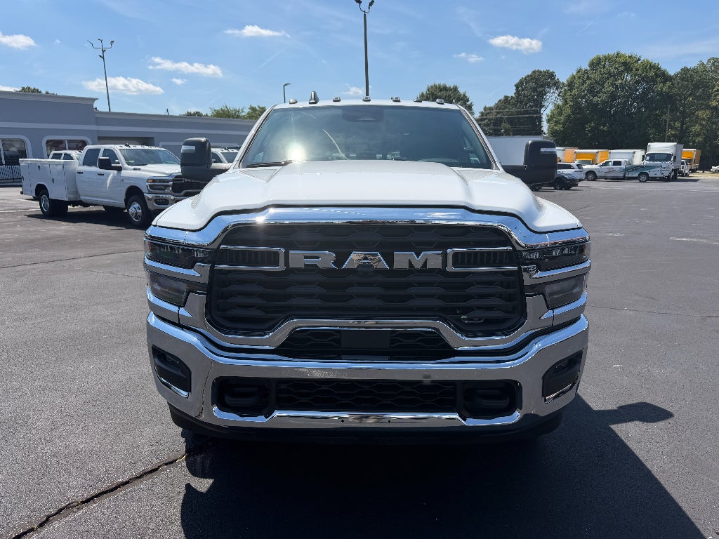 2026 RAM Ram 3500 Chassis Cab RAM 3500 TRADESMAN CREW CAB CHASSIS 4X4 60' CA
